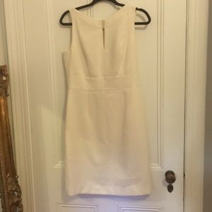 Sleeveless Tahari Cream Shimmer Dress Size 6